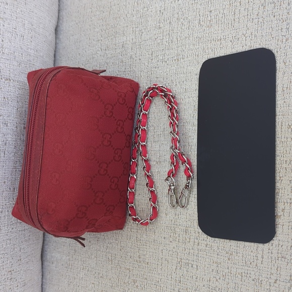 Gucci Red Fabric Cosmetic Pouch with Accessories - Picture 1 of 16